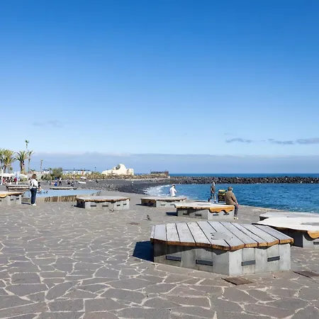 Home2book Coastal Apartment,